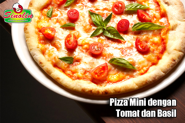 Pizza Mini dengan Tomat dan Basil oleh Dapur Sinolin
