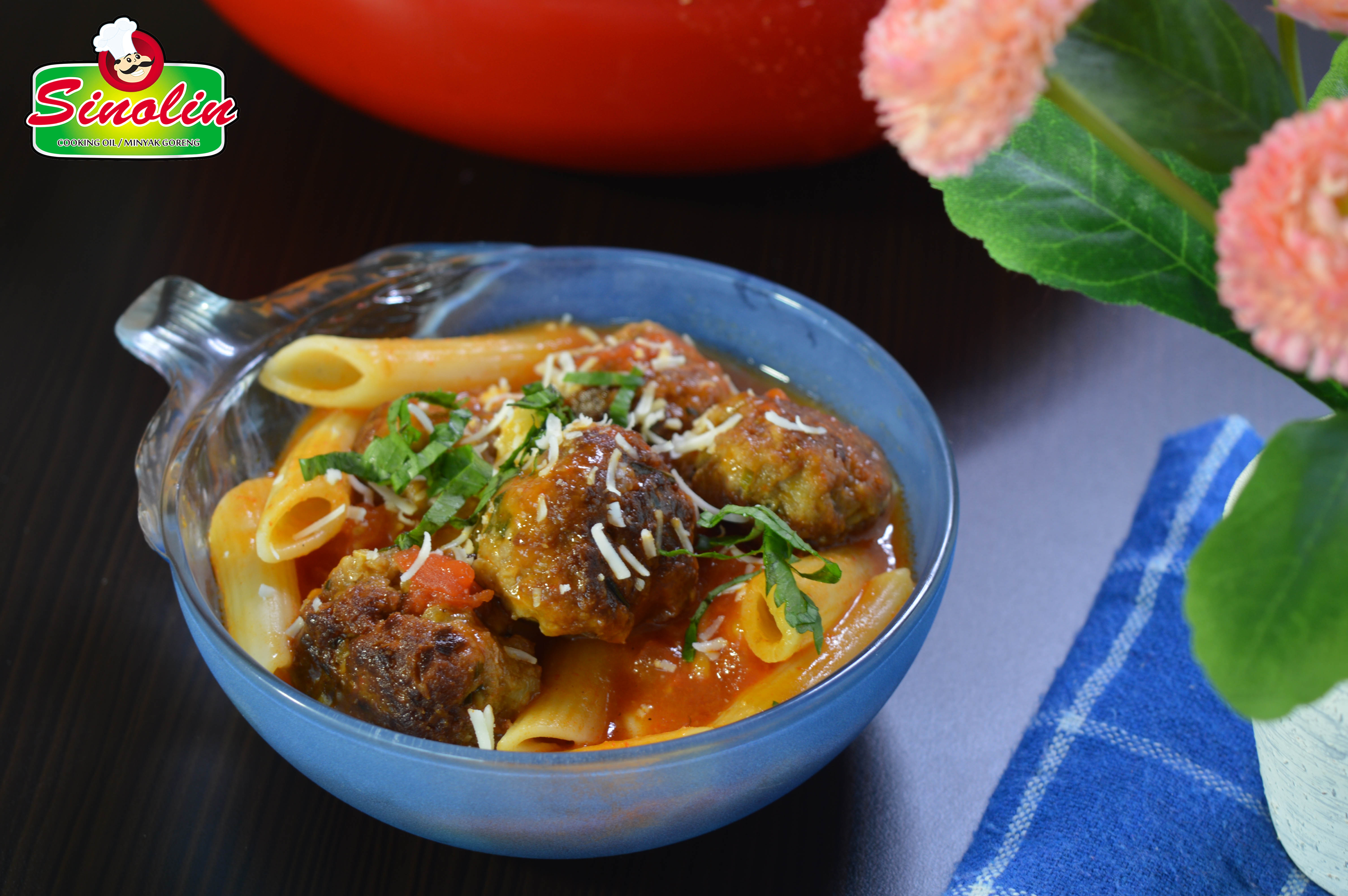 Pasta and Meatballs Soup