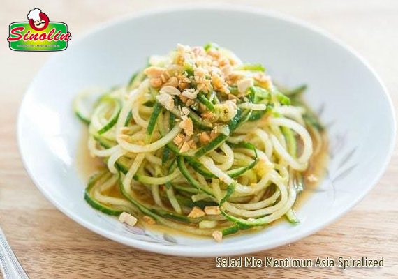 Spiralized Asian Cucumber Noodle Salad Recipe