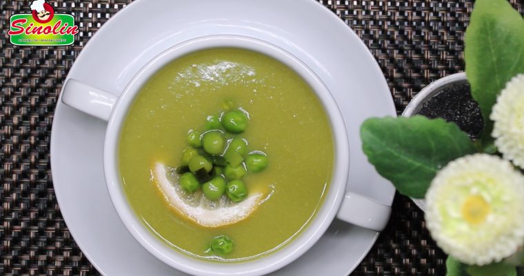 Dairy-free pea and leek soup By Dapur Sinolin